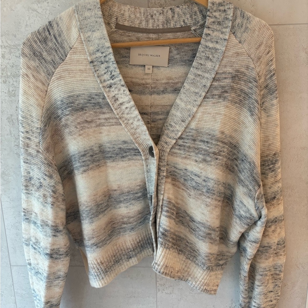 Brochu Walker Cream Gray Cardigan Lightweight Knit Sweater